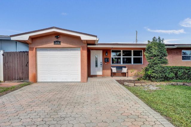 7671 NW 15th Court, Pembroke Pines, FL 33024