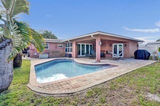 7671 NW 15th Court, Pembroke Pines, FL 33024
