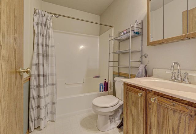 1390 TIMOTHY TRAIL, Oshkosh, WI 54904