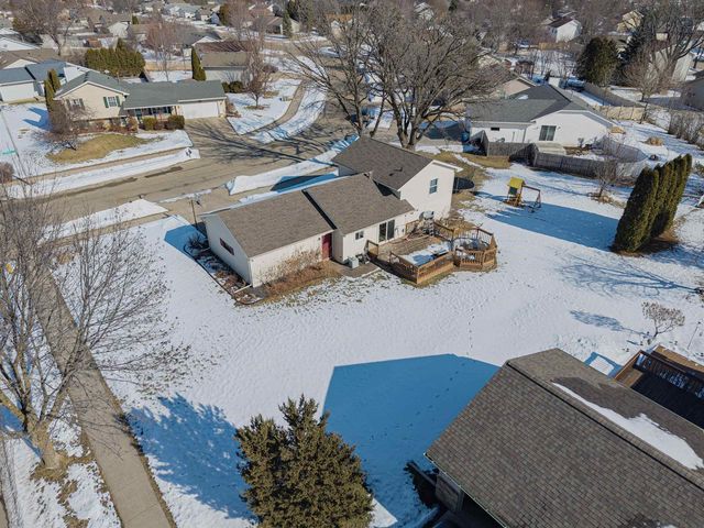 1390 TIMOTHY TRAIL, Oshkosh, WI 54904