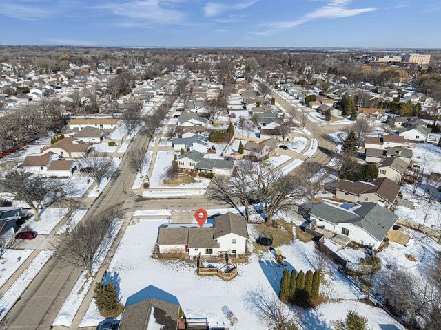 1390 TIMOTHY TRAIL, Oshkosh, WI 54904