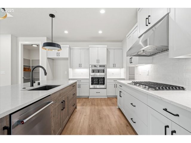 16713 Ne 38TH Ave, Vancouver, WA 98686