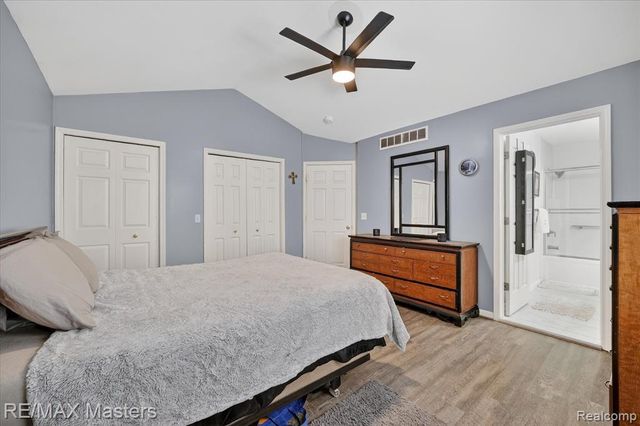 25409 Willowbrook Court, Flat Rock, MI 48134