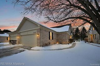 25409 Willowbrook Court, Flat Rock, MI 48134