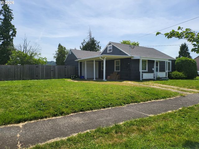 1865 J St, Springfield, OR 97477
