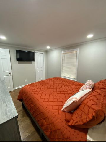 490 Waverly Rd., Pawleys Island, SC 29585