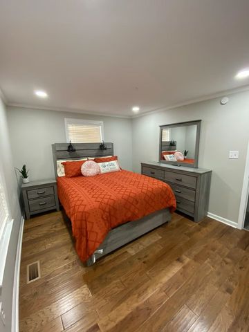 490 Waverly Rd., Pawleys Island, SC 29585