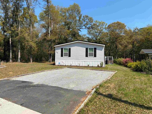 490 Waverly Rd., Pawleys Island, SC 29585