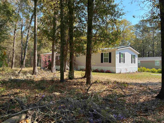 490 Waverly Rd., Pawleys Island, SC 29585