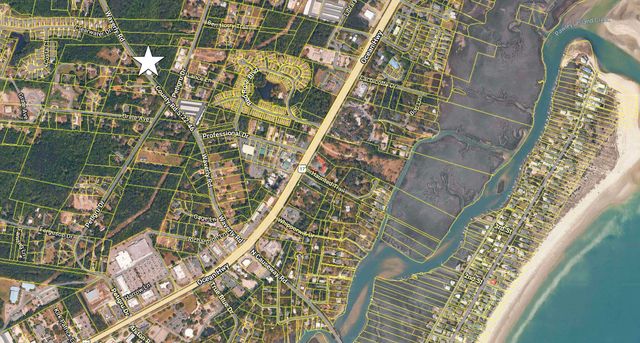 490 Waverly Rd., Pawleys Island, SC 29585