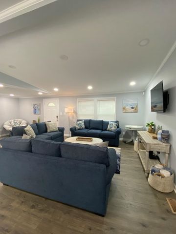 490 Waverly Rd., Pawleys Island, SC 29585