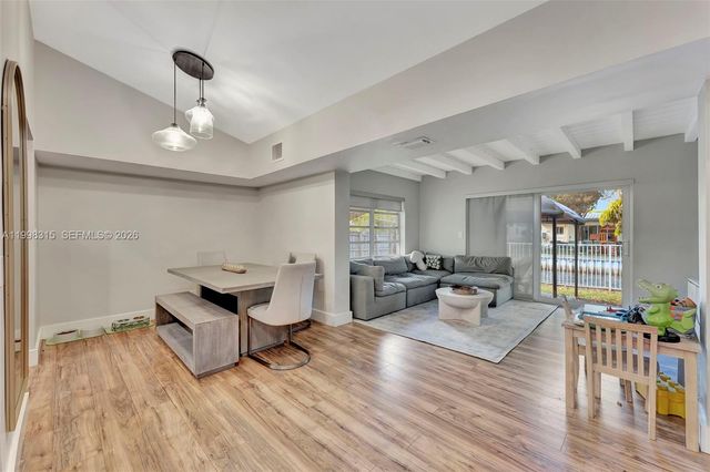 3043 Hayes Street, Hollywood, FL 33021