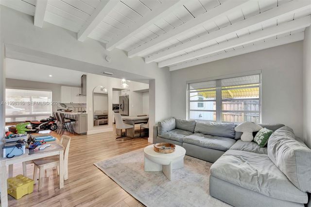 3043 Hayes Street, Hollywood, FL 33021