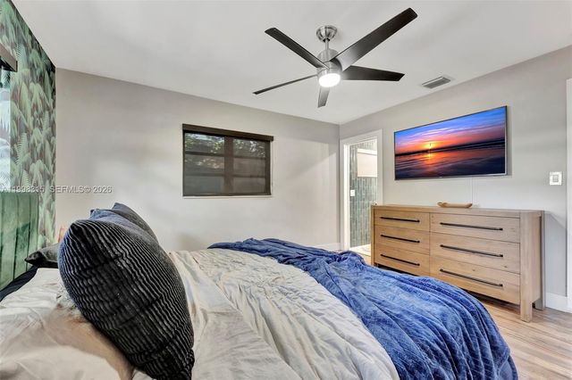 3043 Hayes Street, Hollywood, FL 33021