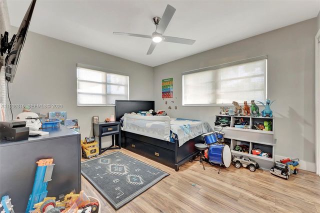 3043 Hayes Street, Hollywood, FL 33021