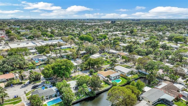 3043 Hayes Street, Hollywood, FL 33021