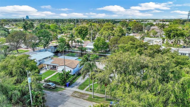 3043 Hayes Street, Hollywood, FL 33021