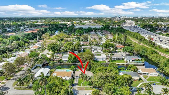 3043 Hayes Street, Hollywood, FL 33021