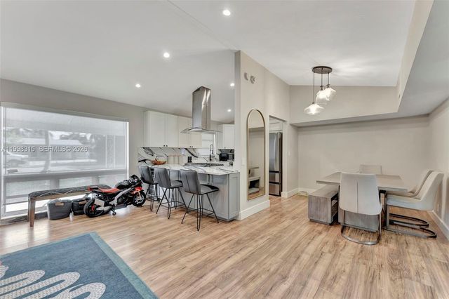 3043 Hayes Street, Hollywood, FL 33021