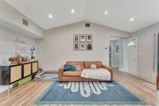 3043 Hayes Street, Hollywood, FL 33021