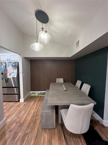 3043 Hayes Street, Hollywood, FL 33021