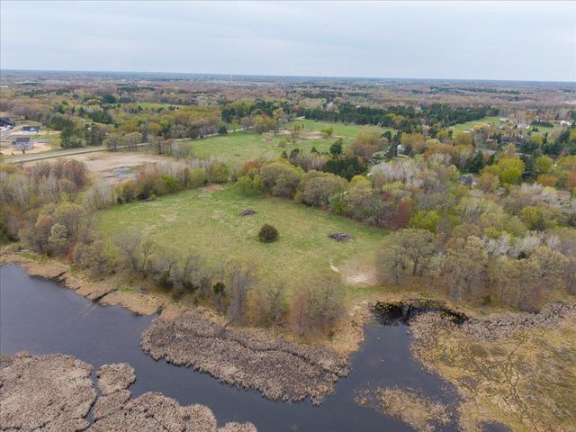 1803x Zumbrota St NE, Ham Lake, MN 55304