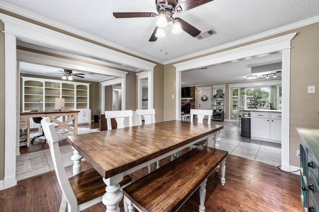 63 E County Road 136, Alvin, TX 77511