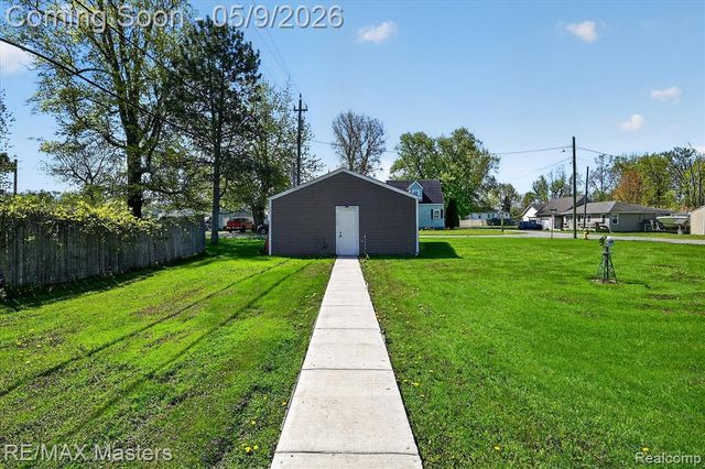 4318 Avenue F, Newport, MI 48166