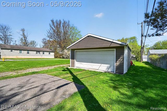 4318 Avenue F, Newport, MI 48166