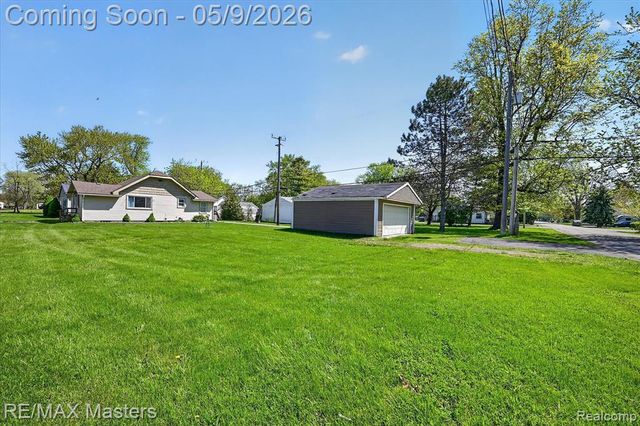 4318 Avenue F, Newport, MI 48166