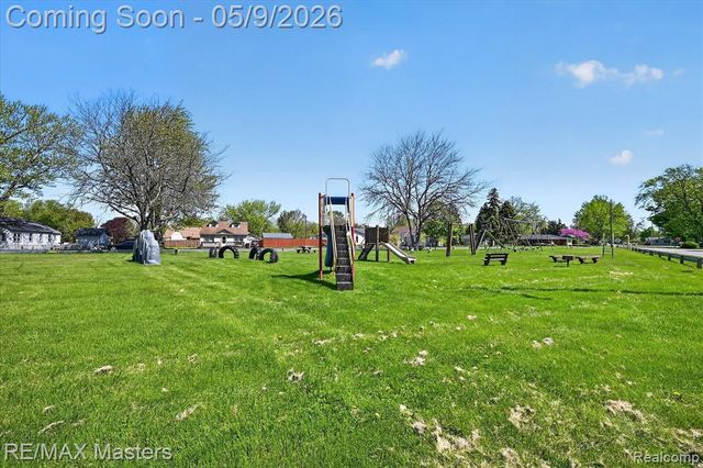 4318 Avenue F, Newport, MI 48166