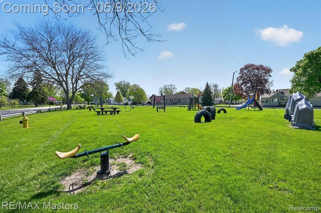 4318 Avenue F, Newport, MI 48166