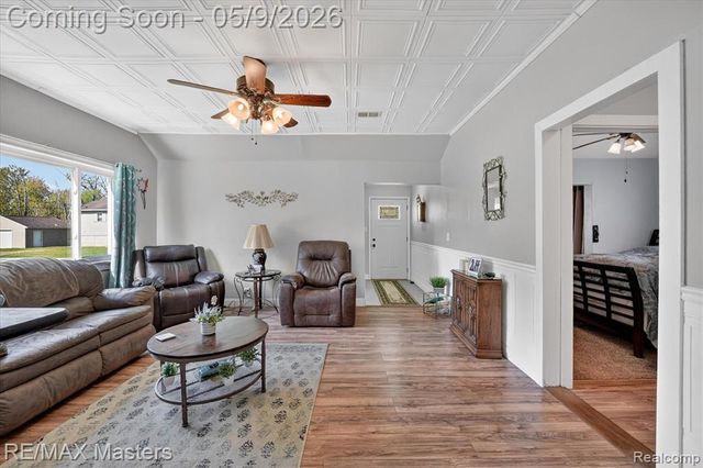 4318 Avenue F, Newport, MI 48166