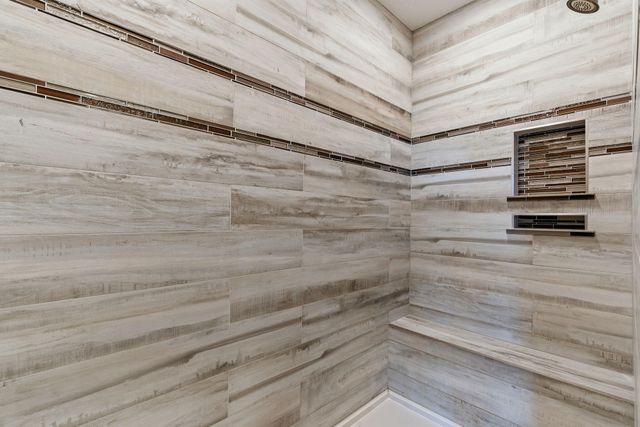 727 S Hickory Drive, Springfield, MO 65809