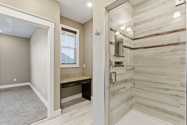 727 S Hickory Drive, Springfield, MO 65809