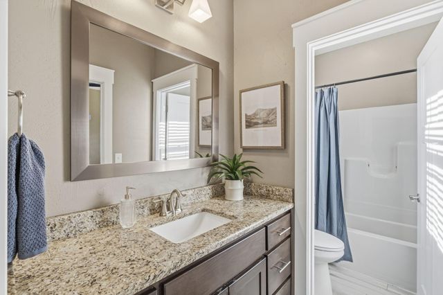 727 S Hickory Drive, Springfield, MO 65809