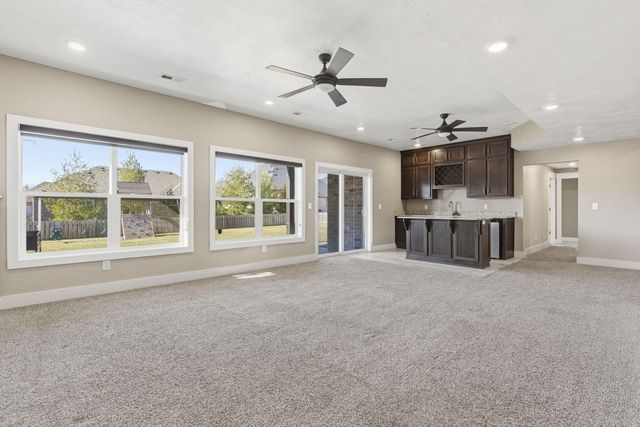 727 S Hickory Drive, Springfield, MO 65809