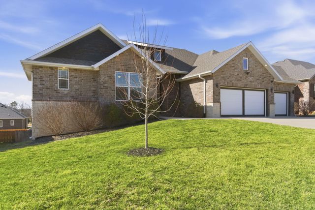 727 S Hickory Drive, Springfield, MO 65809