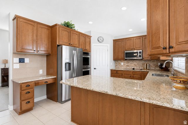 11566 S SUNBURN LN, Sandy, UT 84094