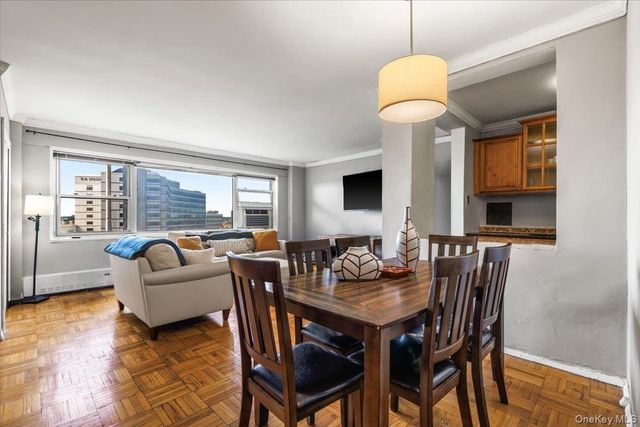 6 Fordham Hill Oval 12h, Bronx, NY 10468