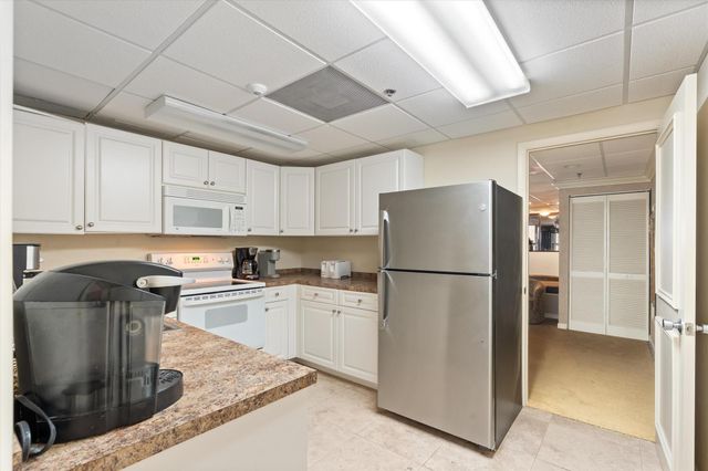 3115 S Ocean Boulevard 901, Highland Beach, FL 33487