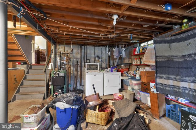 2055 JOHNSTON DR, Bethlehem, PA 18017