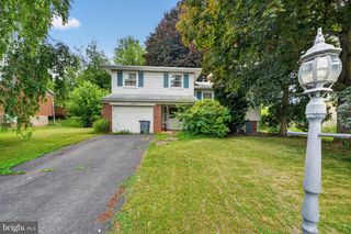 2055 JOHNSTON DR, Bethlehem, PA 18017