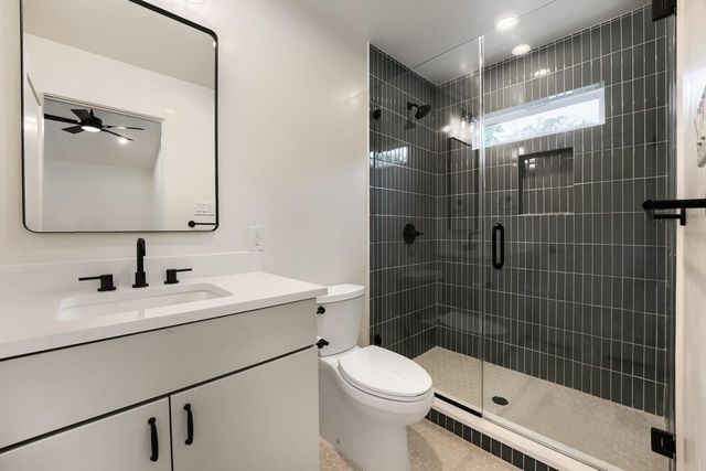 3204 Overcup Oak DR B, Austin, TX 78704