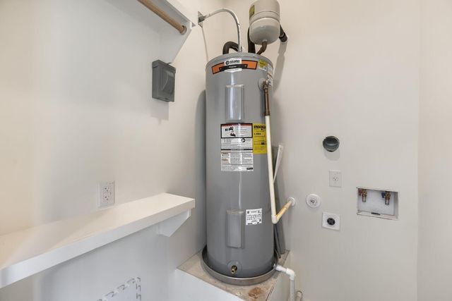 3204 Overcup Oak DR B, Austin, TX 78704