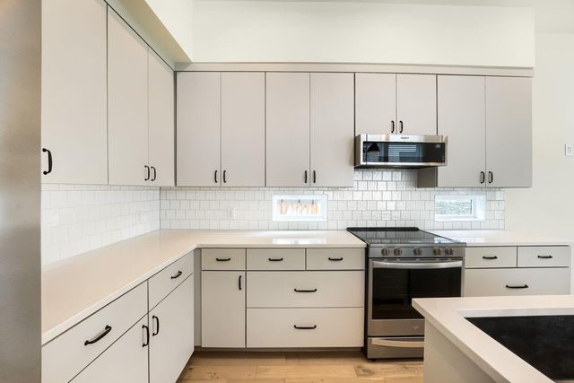 3204 Overcup Oak DR B, Austin, TX 78704