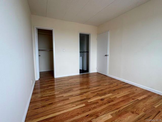 145-18 34th Ave 8D, Flushing, NY 11354
