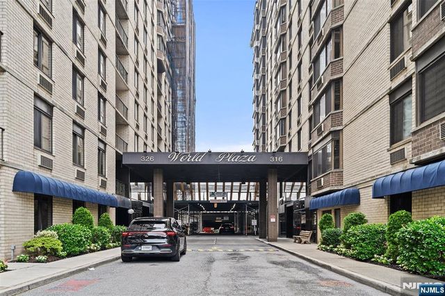 326 Prospect Avenue 12A, Hackensack, NJ 07601