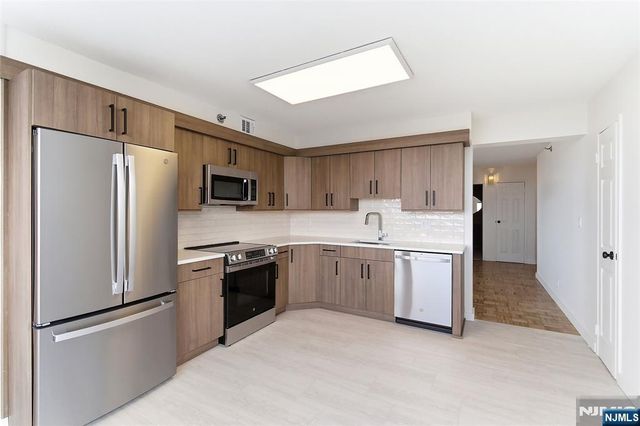 326 Prospect Avenue 12A, Hackensack, NJ 07601