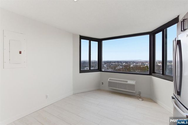 326 Prospect Avenue 12A, Hackensack, NJ 07601